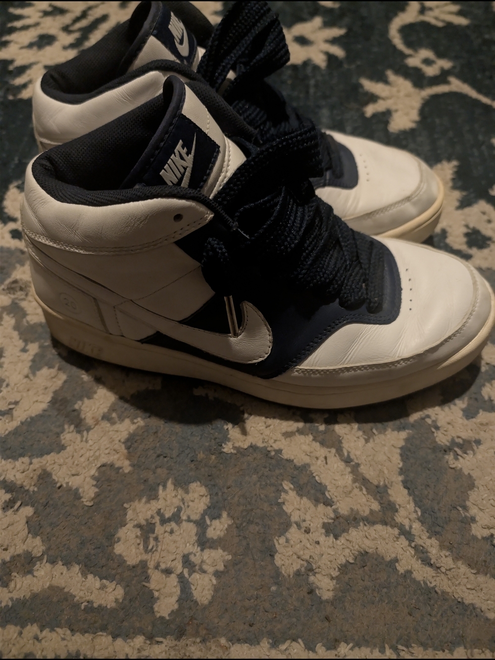 Nike High-Top Sneakers in White & Navy Blue - Picture 3 of 7